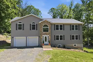 631 Sunglo Ln, Henryville, PA 18332 - Photo 87