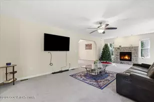 631 Sunglo Ln, Henryville, PA 18332 - Photo 21