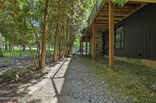186 Yacht Club Dr, Greentown, PA 18426 - Photo 43