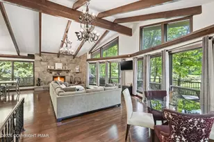 186 Yacht Club Dr, Greentown, PA 18426 - Photo 5