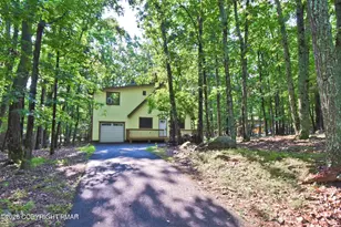 2059 Candlewood Dr, East Stroudsburg, PA 18301 - Photo 27