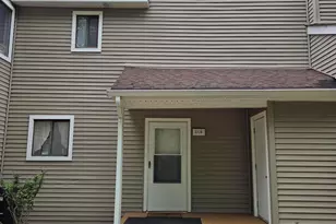 3326 Windermere Dr, Bushkill, PA 18324 - Photo 1