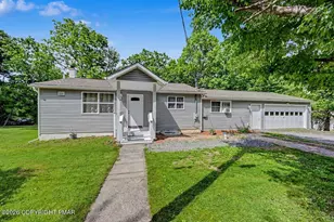 111 Upper Grandview Rd, Cresco, PA 18326 - Photo 3