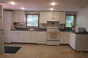 2257 Pine Ln, Bushkill, PA 18324 - Photo 3
