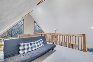 5314 Ledgewood Dr, Tobyhanna, PA 18466 - Photo 11