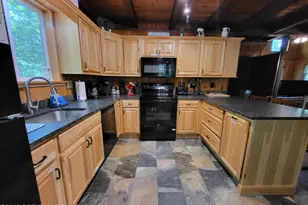 121 Park Ct, Bushkill, PA 18324 - Photo 5