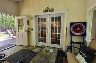 121 Park Ct, Bushkill, PA 18324 - Photo 3