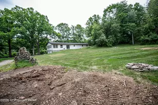 6011 Running Valley Rd, Stroudsburg, PA 18360 - Photo 35