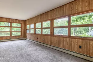 6011 Running Valley Rd, Stroudsburg, PA 18360 - Photo 13