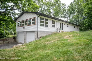 6011 Running Valley Rd, Stroudsburg, PA 18360 - Photo 33