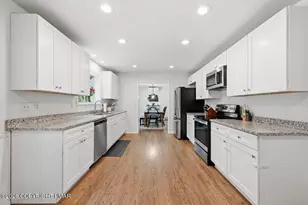 6039 Running Valley Rd, Stroudsburg, PA 18360 - Photo 21