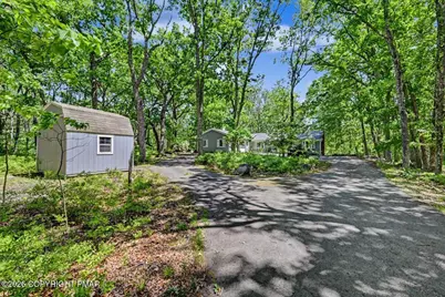  129 Wagoner Lane, Hawley, PA 18428 - Photo 3