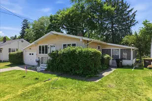 137 Sweetfern Rd, Stroudsburg, PA 18360 - Photo 3
