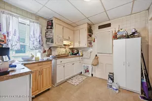 118 Elk St, East Stroudsburg, PA 18301 - Photo 9
