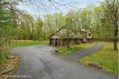  3834 Foxborough Court, Stroudsburg, PA 18360 - Photo 5