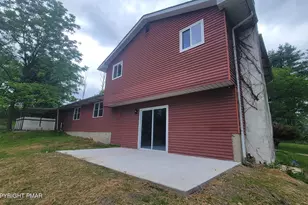 1041 Mt Tom Rd, East Stroudsburg, PA 18301 - Photo 5