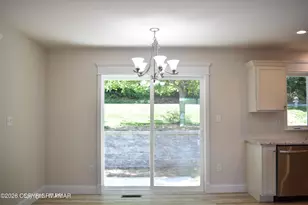 19 Somerset Dr, East Stroudsburg, PA 18301 - Photo 11