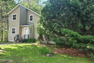 9153 Brandywine Dr, Tobyhanna, PA 18466 - Photo 3