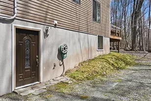 1053 Boat House Rd, Lake Ariel, PA 18436 - Photo 85