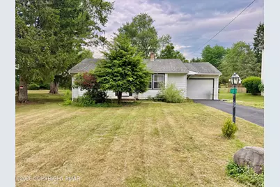  1111 Hillcrest Drive, Stroudsburg, PA 18360 - Photo 3