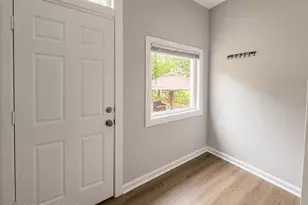 848 Thomas St, Stroudsburg, PA 18360 - Photo 9