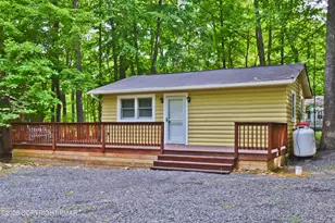 154 Morris Rd, East Stroudsburg, PA 18302 - Photo 1