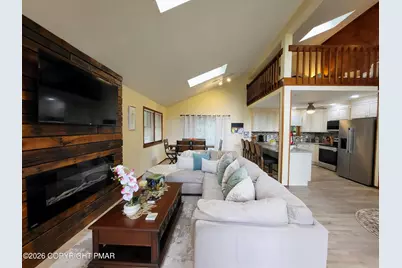  251 Dorchester Drive, Bushkill, PA 18324 - Photo 3