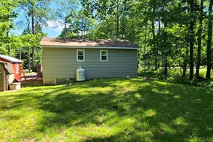 202 Fern Ridge Rd, Blakeslee, PA 18610 - Photo 5