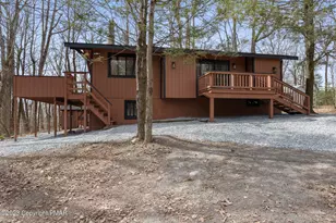 530 Maple Ridge Dr, Hawley, PA 18428 - Photo 5