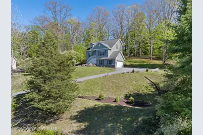  320 Reagan Drive, East Stroudsburg, PA 18301 - Photo 3