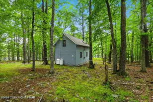 180 E Shore Dr, Dingmans Ferry, PA 18328 - Photo 3