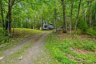 180 E Shore Dr, Dingmans Ferry, PA 18328 - Photo 21