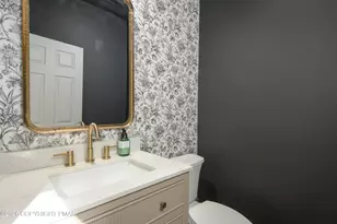 2115 Hemlock Ln, East Stroudsburg, PA 18302 - Photo 15