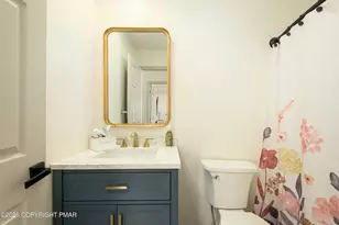 2115 Hemlock Ln, East Stroudsburg, PA 18302 - Photo 17