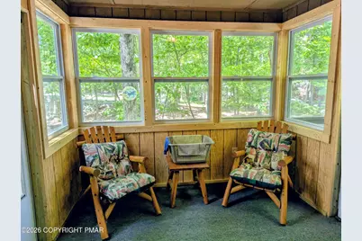  114 Oxford Street, Bushkill, PA 18324 - Photo 5
