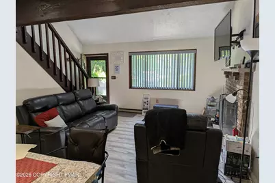  114 Oxford Street, Bushkill, PA 18324 - Photo 3