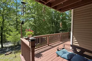 4271 Winchester Way, Bushkill, PA 18324 - Photo 3