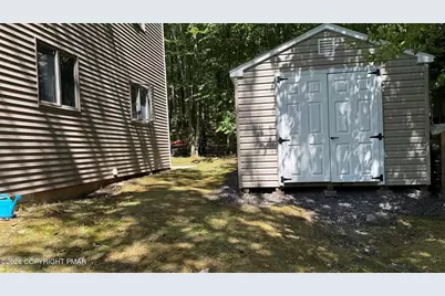  4271 Winchester Way, Bushkill, PA 18324 - Photo 5