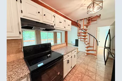  111 Red Maple Lane, Tobyhanna, PA 18466 - Photo 9