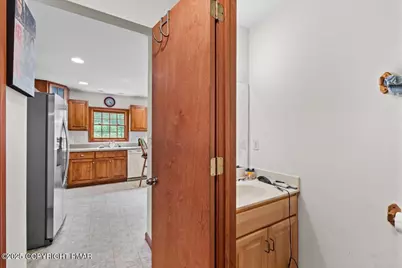  121 Cedar Lane, Canadensis, PA 18325 - Photo 15