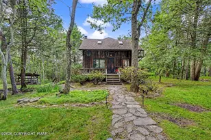 1596 Penn Forest Ln, Stroudsburg, PA 18360 - Photo 9