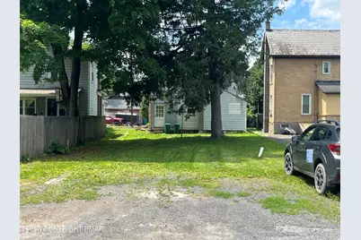  202 N Courtland Street, East Stroudsburg, PA 18301 - Photo 11