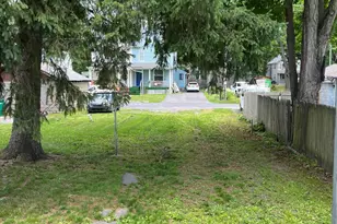 202 N Courtland St, East Stroudsburg, PA 18301 - Photo 9