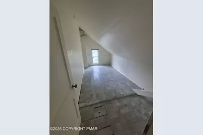  915 Sarah Street, Stroudsburg, PA 18360 - Photo 11