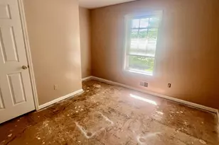 105 Hobbit Dr, Tamiment, PA 18371 - Photo 21