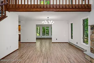 221 Somerset Dr, East Stroudsburg, PA 18301 - Photo 9