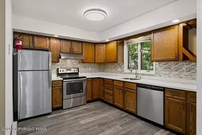  221 Somerset Drive, East Stroudsburg, PA 18301 - Photo 5