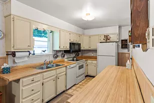 2161 Green Mountain Dr, East Stroudsburg, PA 18301 - Photo 21