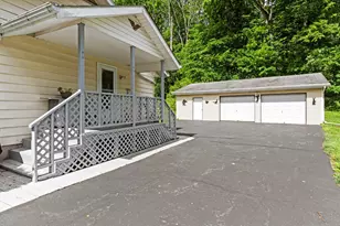 2161 Green Mountain Dr, East Stroudsburg, PA 18301 - Photo 7
