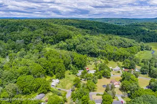 2161 Green Mountain Dr, East Stroudsburg, PA 18301 - Photo 15